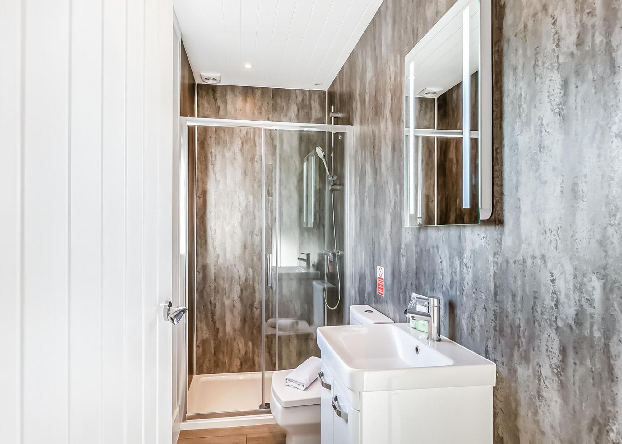 Waterside Hambleton Lakeside Lodges Poulton-le-Fylde Ngoại thất bức ảnh