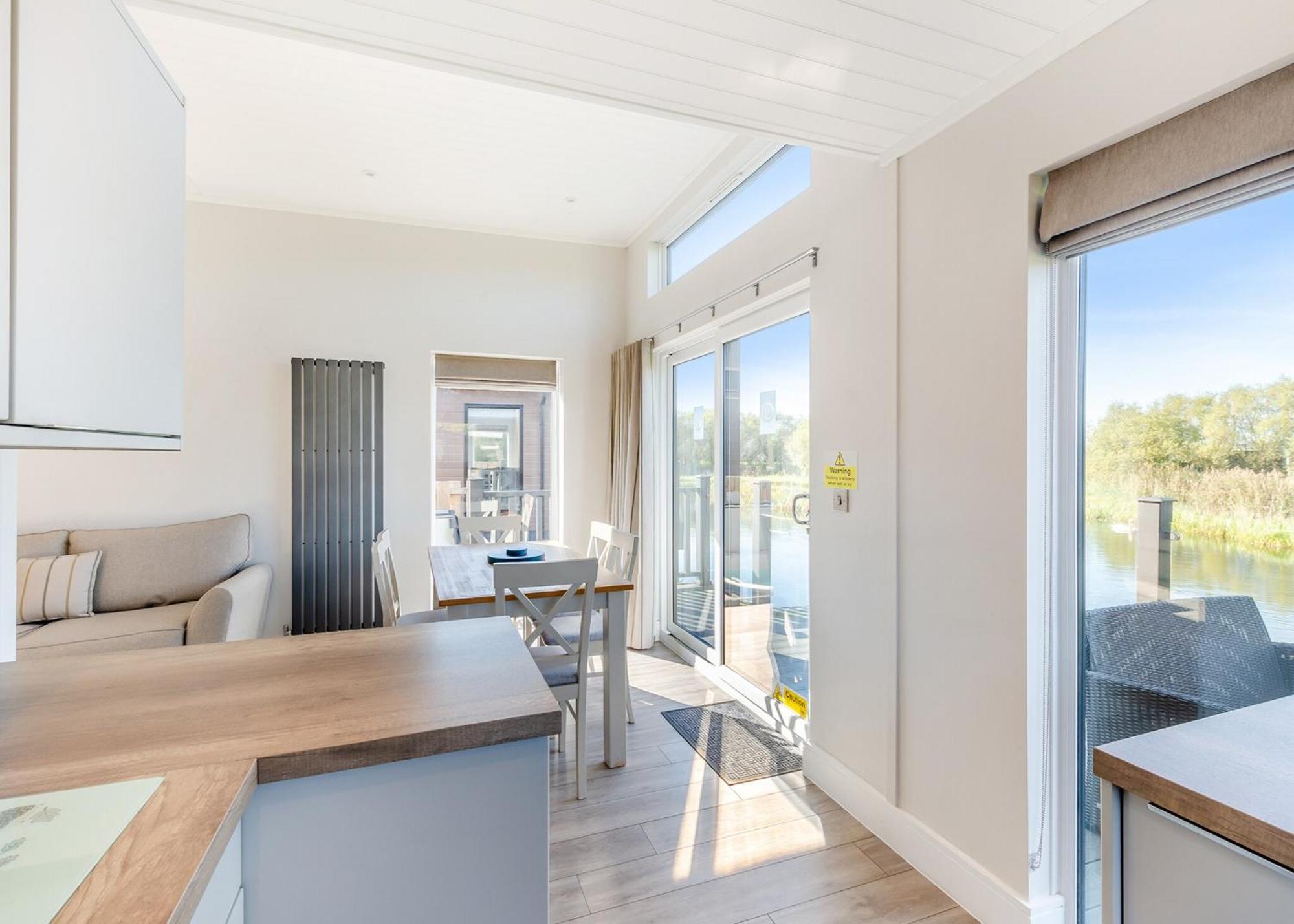 Waterside Hambleton Lakeside Lodges Poulton-le-Fylde Ngoại thất bức ảnh