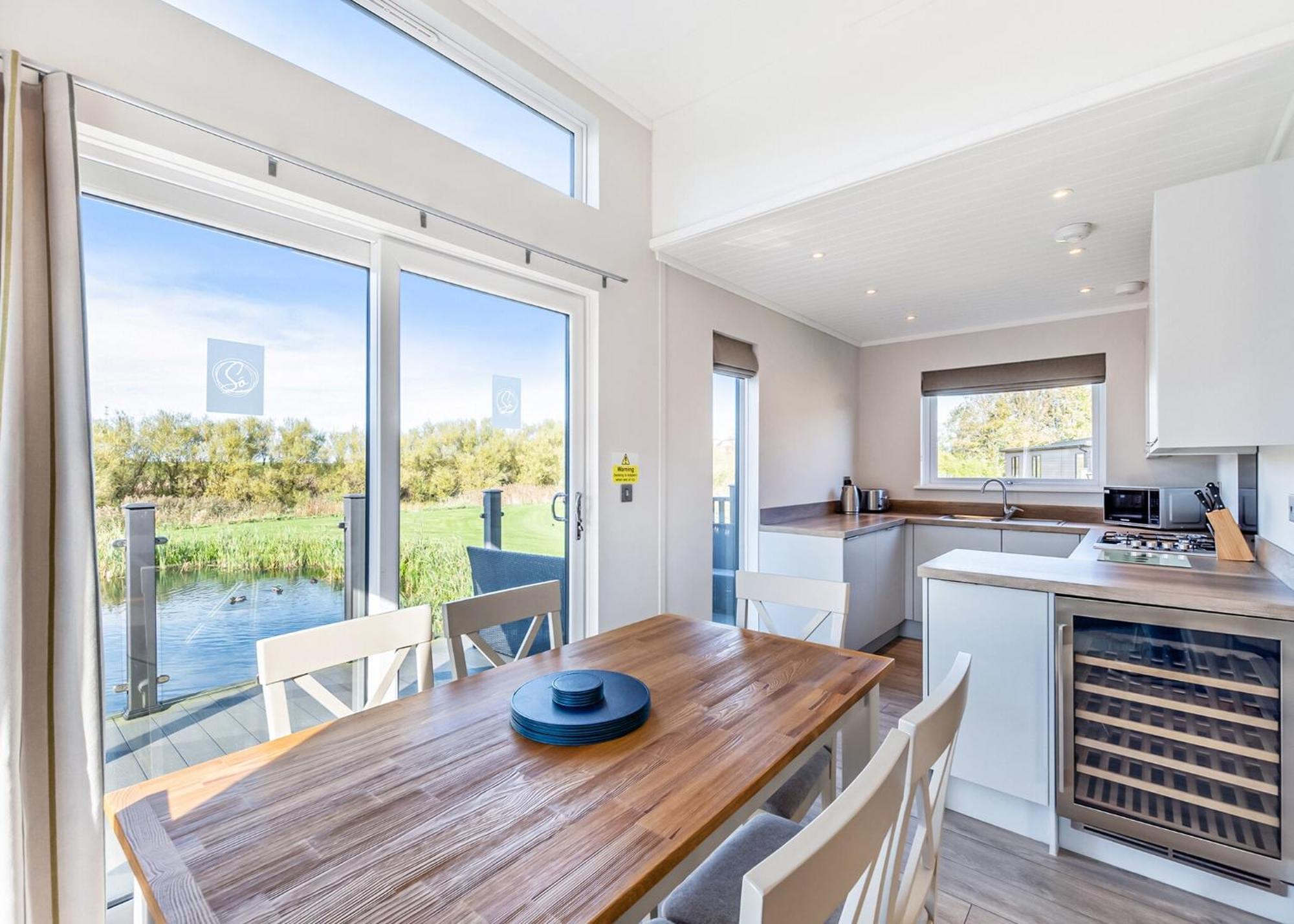 Waterside Hambleton Lakeside Lodges Poulton-le-Fylde Ngoại thất bức ảnh