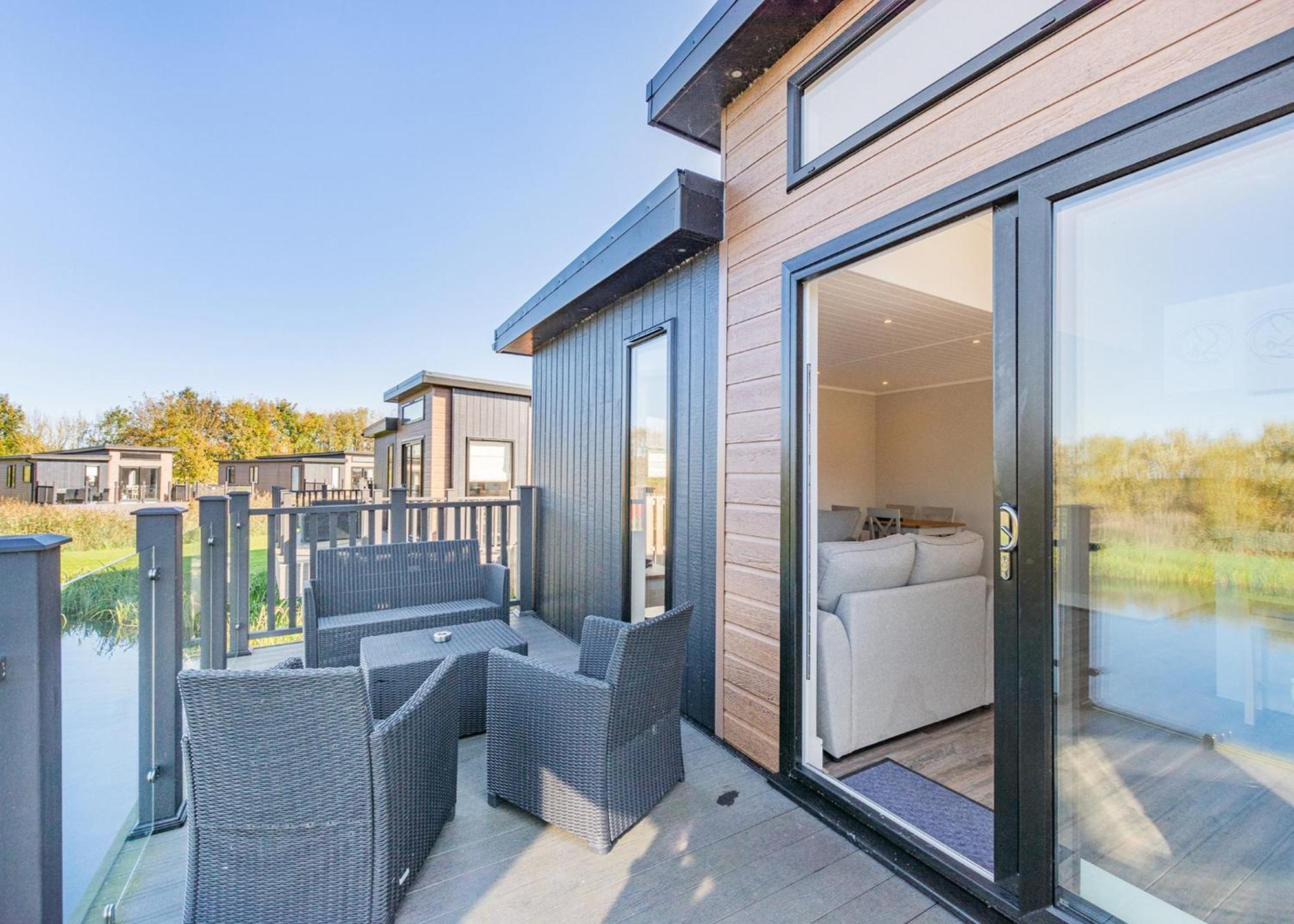 Waterside Hambleton Lakeside Lodges Poulton-le-Fylde Ngoại thất bức ảnh