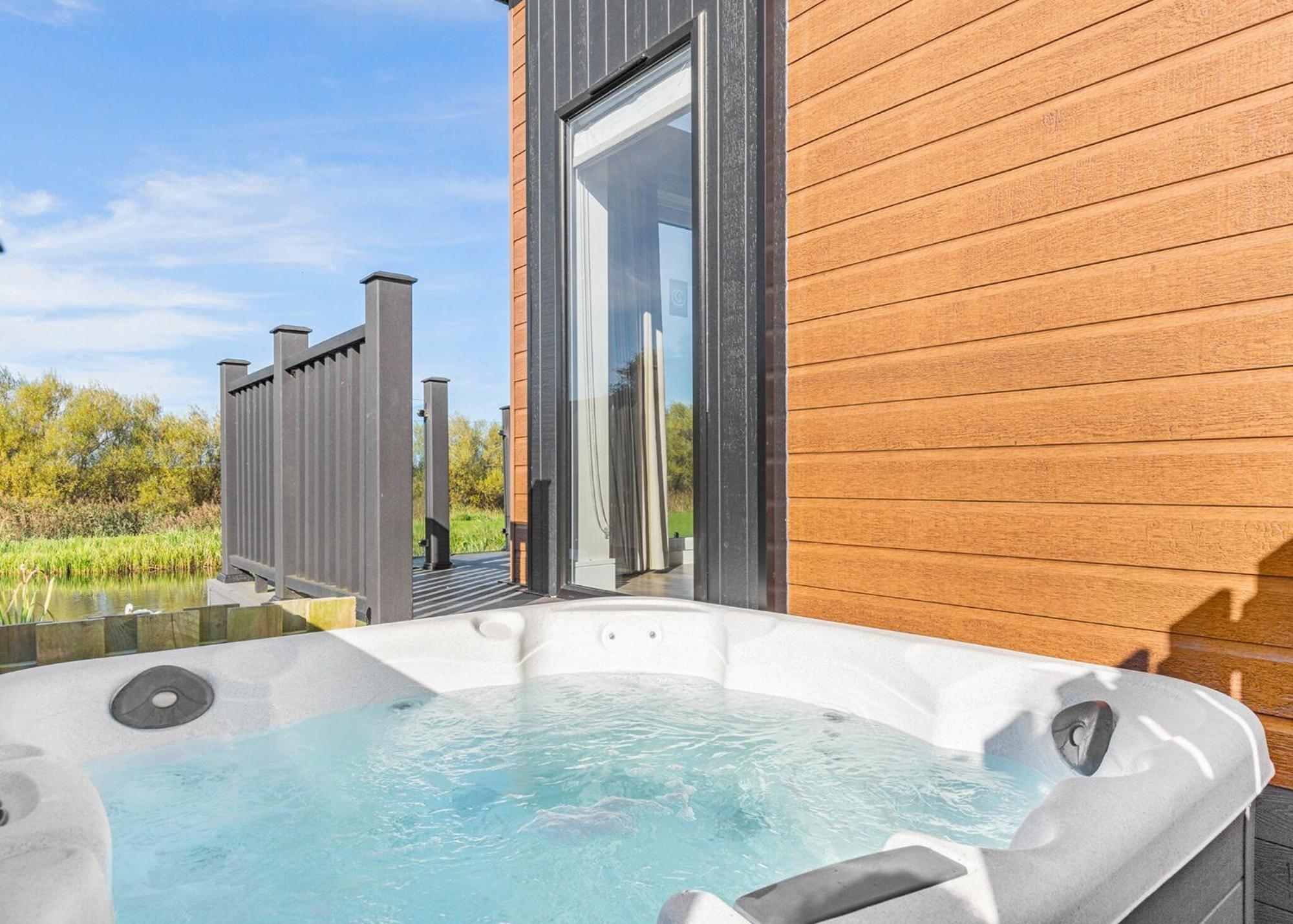 Waterside Hambleton Lakeside Lodges Poulton-le-Fylde Ngoại thất bức ảnh